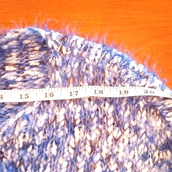 Forever 21 Junior's Eyelash Chunky Knit Sweater Size:M Color:Blue, White NWOT - Picture 8 of 12
